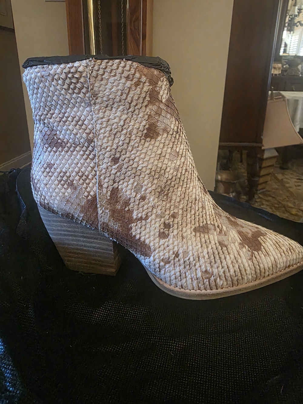 Vintage Havana Cream & Brown Textured Ankle Bootie